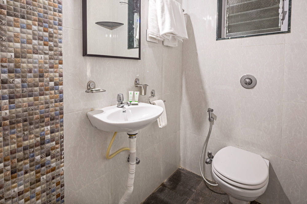 Hotel Treebo E Serai